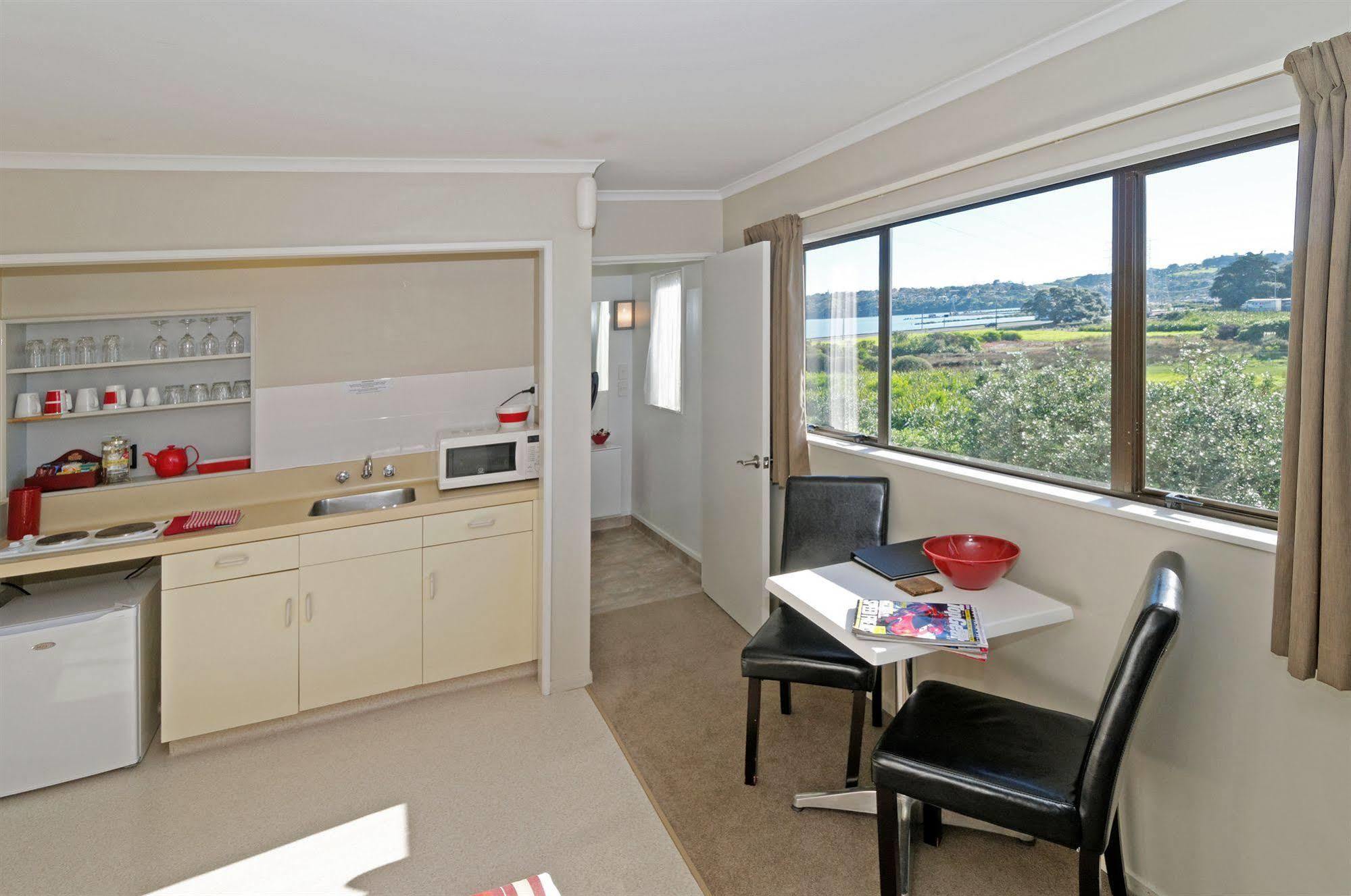 Airport Harbour Motel Auckland Exterior photo